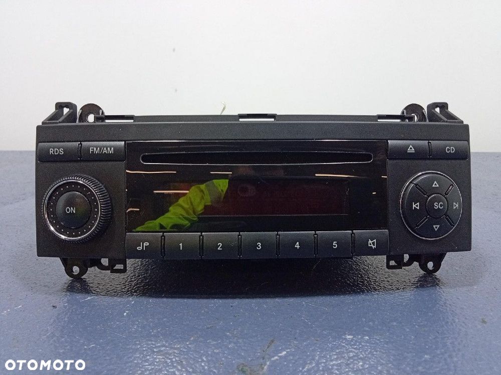 MERCEDES A KLASA W169 RADIO CD FABRYCZNE  A1698200486 - 1