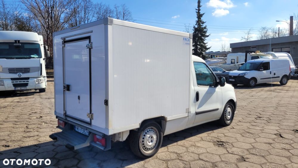 Fiat Doblo - 17