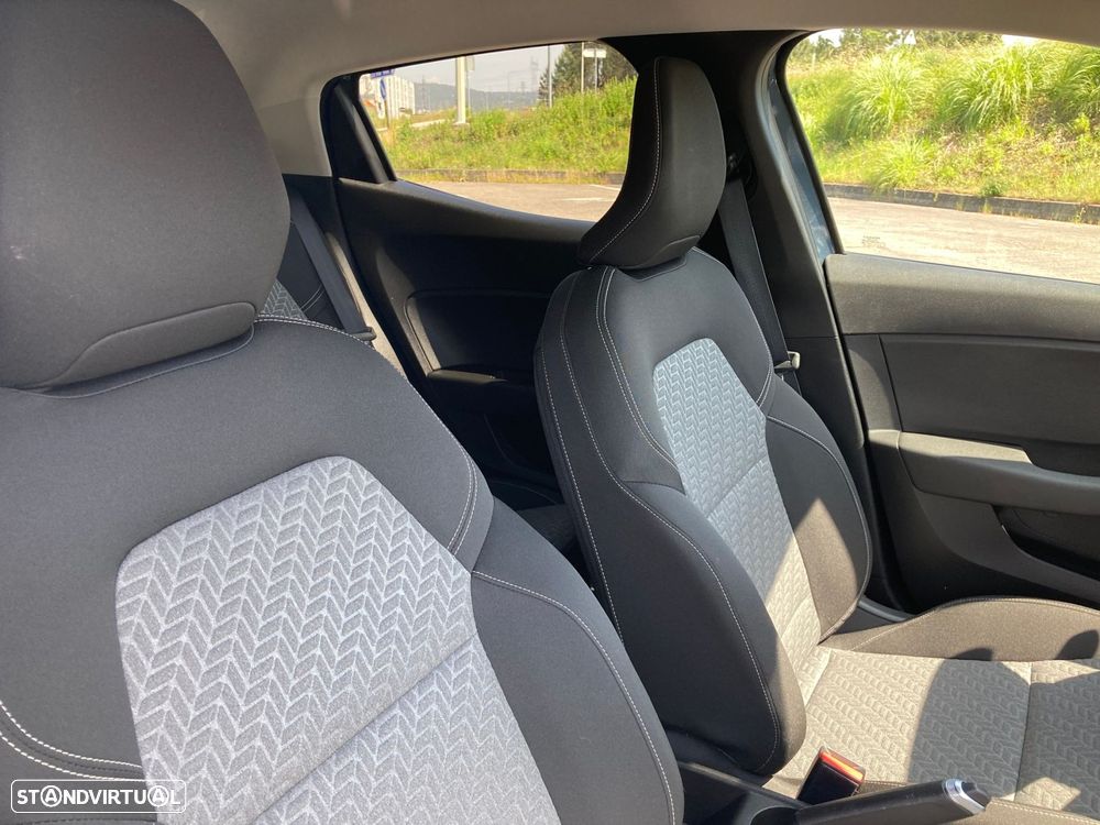 Renault Clio 1.5 Blue dCi Evolution - 27