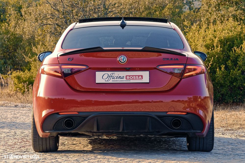 Alfa Romeo Giulia 2.0 T Estrema Q4 AT8 - 14