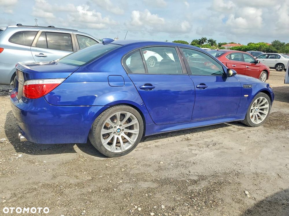 BMW M5 - 4