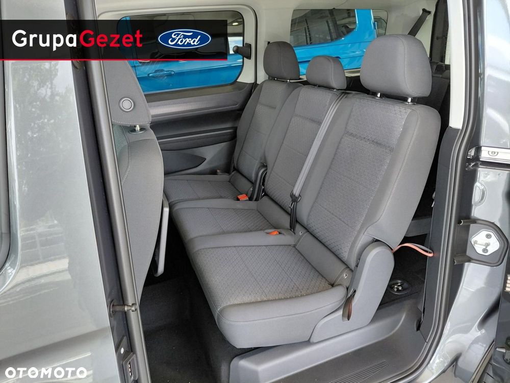 Ford Tourneo Connect - 12