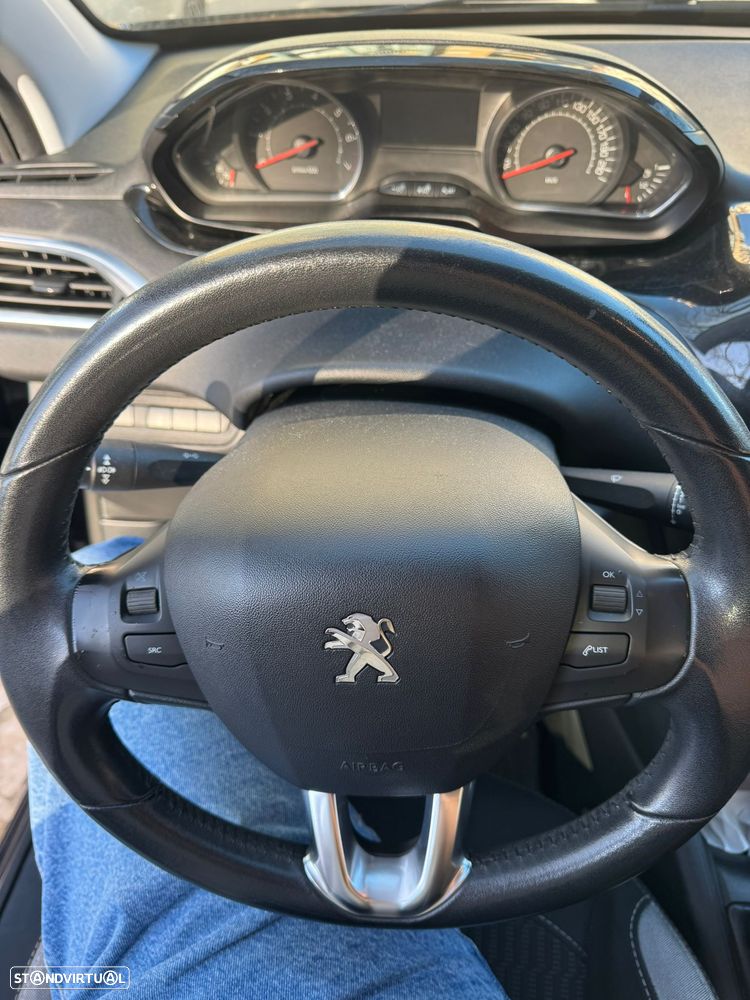 Peugeot 208 1.2 VTi Active - 6