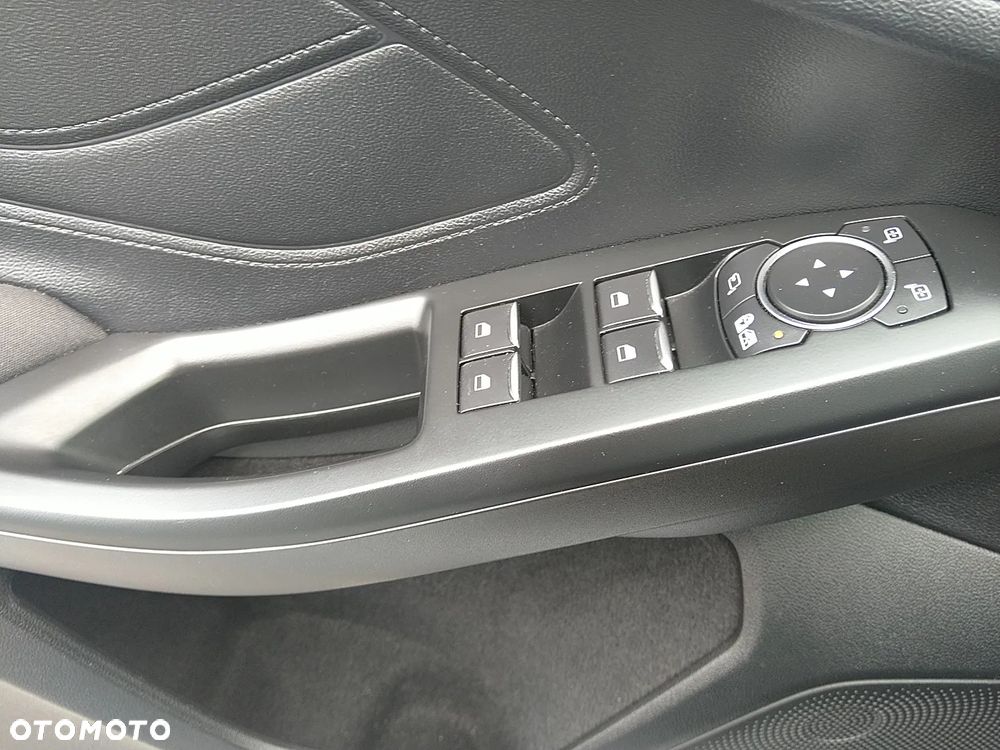 Ford Focus 1.0 EcoBoost Active Business - 19