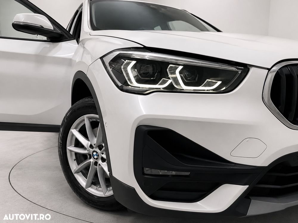 BMW X1 sDrive18d AT - 16