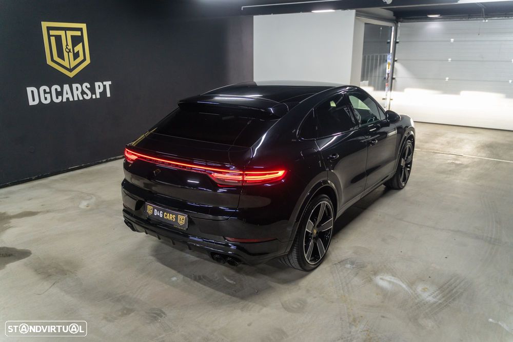 Porsche Cayenne Coupé E-Hybrid - 3