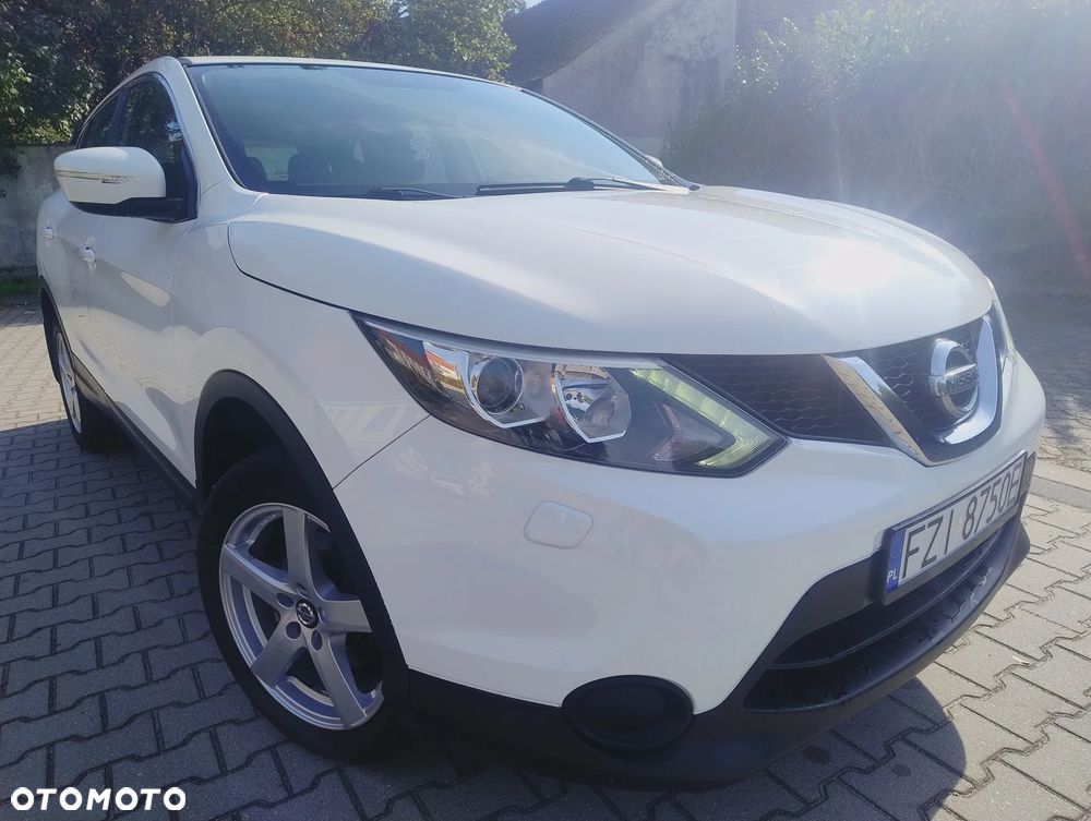 Nissan Qashqai 1.2 DIG-T N-Connecta - 1