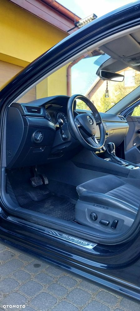 Skoda Superb 2.0 TDI Style DSG - 10