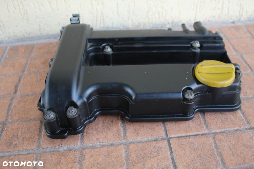 POKRYWA ZAWORÓW OPEL CORSA D 1.0 24403771 - 2