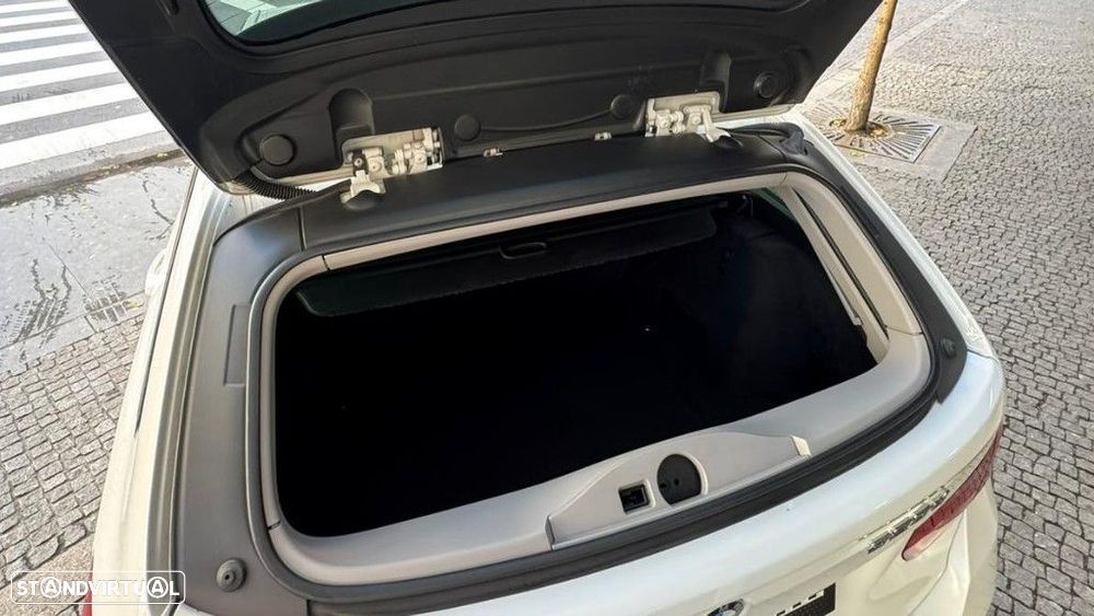 BMW 320 d Touring Aut. - 9