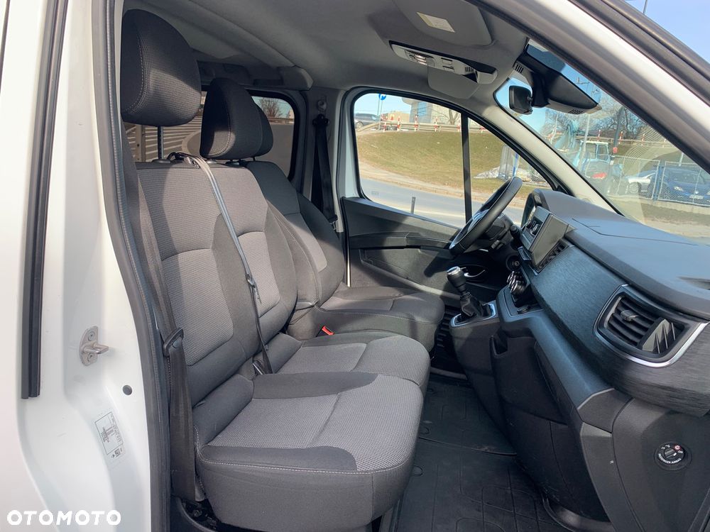 Renault Trafic 2.0 dCi - 10