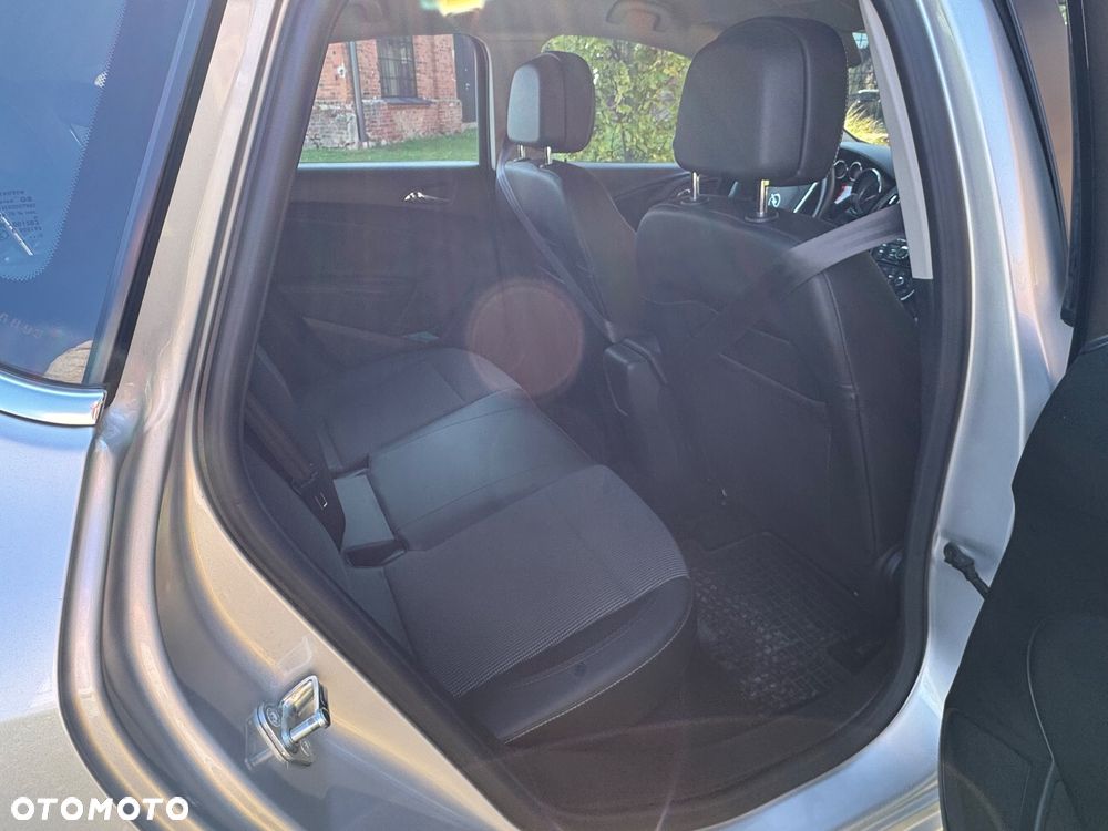 Opel Astra 1.6 CDTI Cosmo - 28