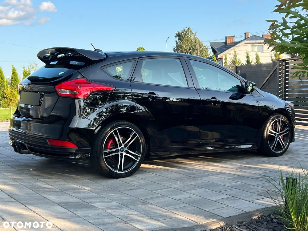 Ford Focus 2.0 EcoBoost ST - 5