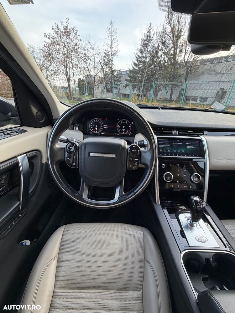 Land Rover Discovery Sport - 12