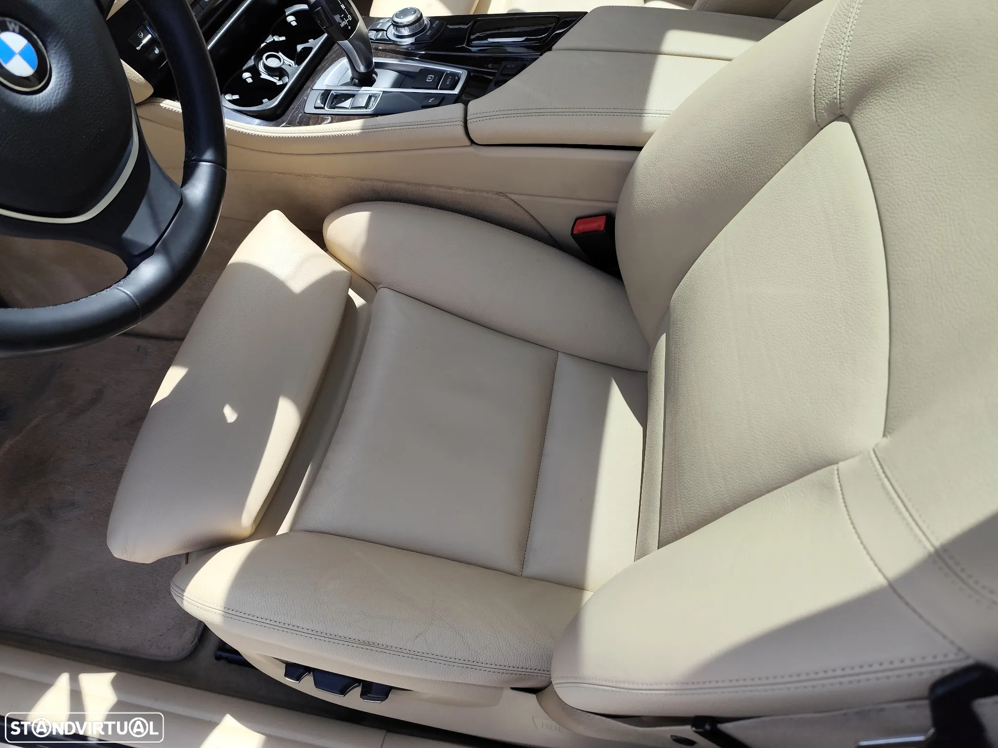 BMW 525 d Exclusive Auto - 13