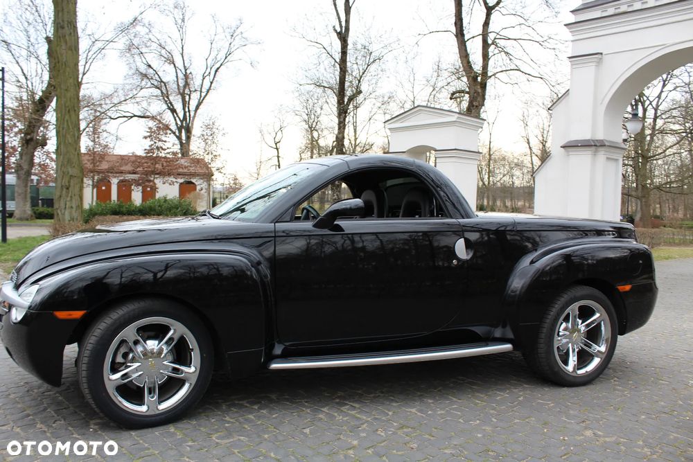 Chevrolet SSR - 16