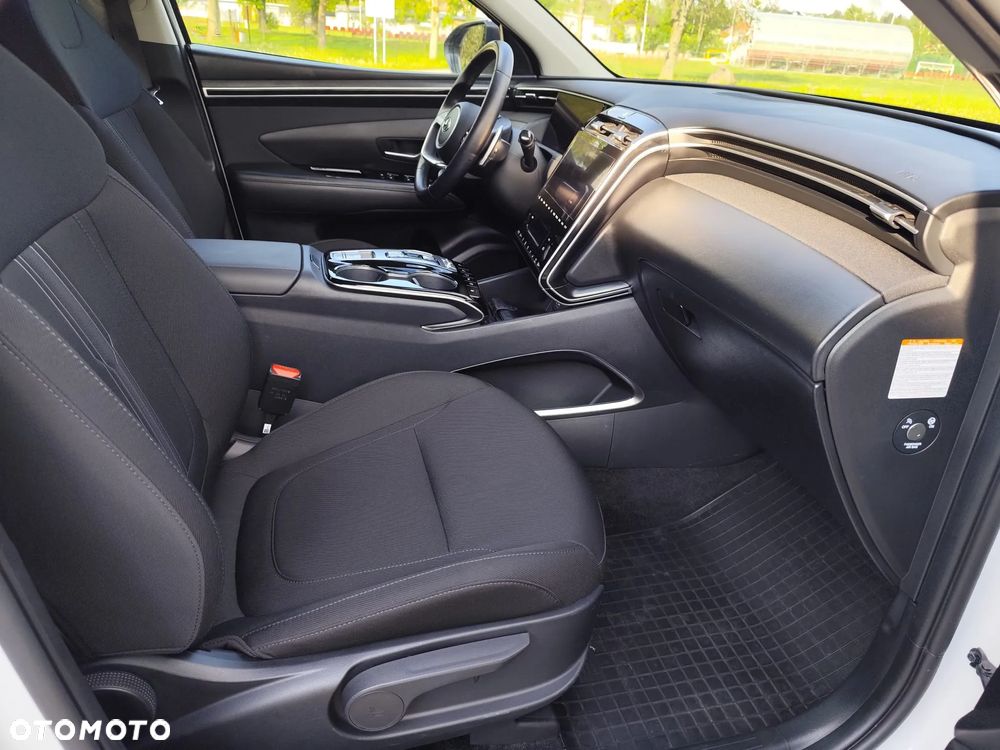Hyundai Tucson 1.6 T-GDi HEV Executive 2WD - 12