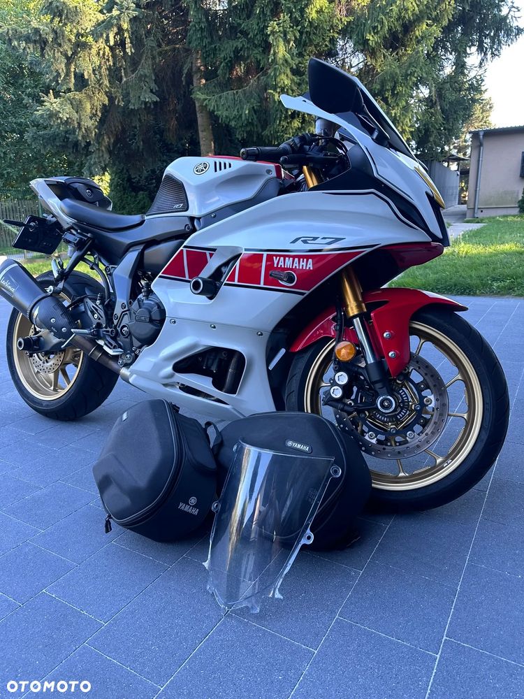 Yamaha R7 - 30