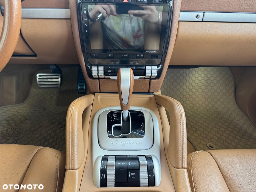 Porsche Cayenne S Tiptronic - 12