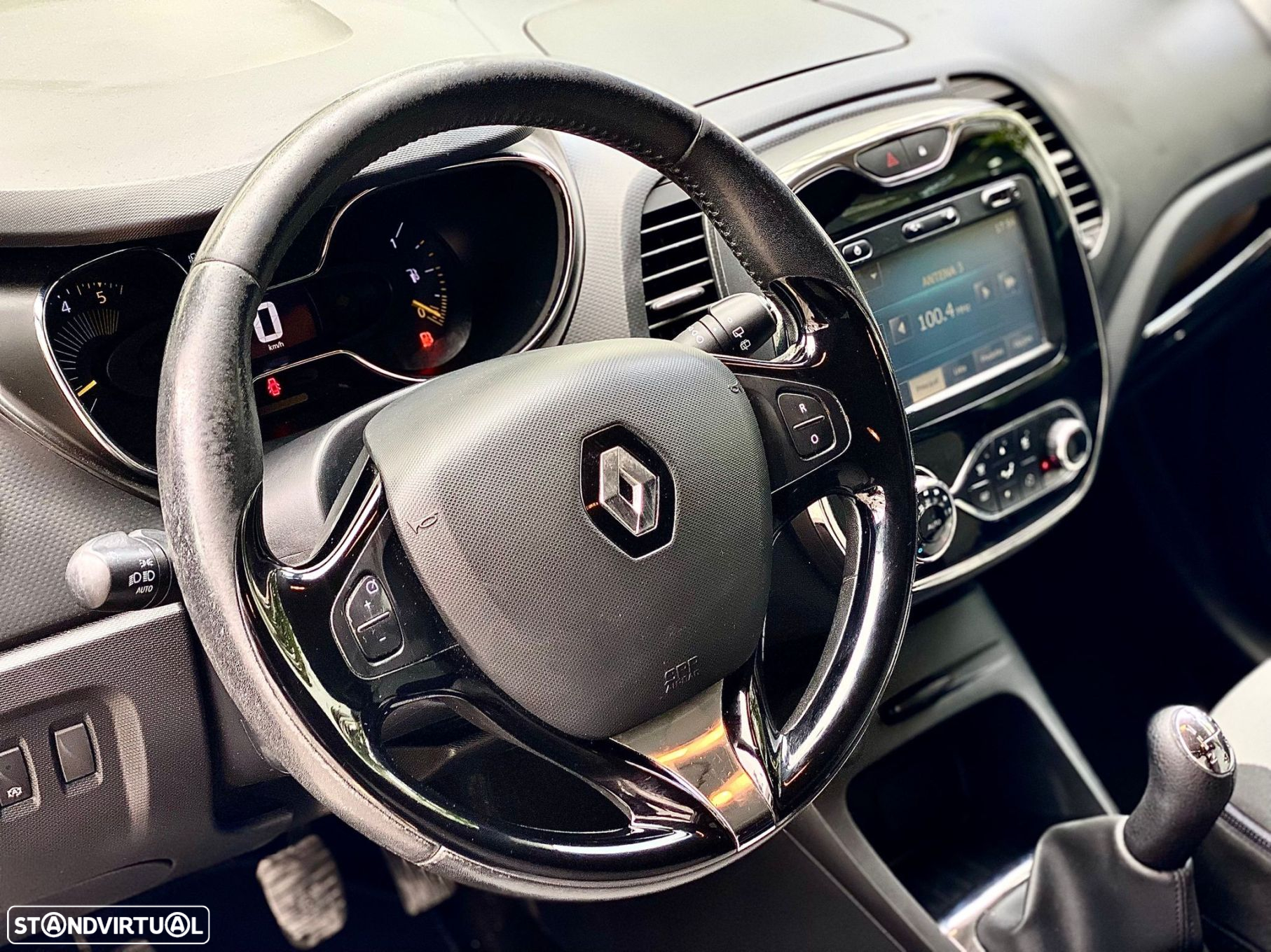 Renault Captur 1.5 dCi Exclusive - 18