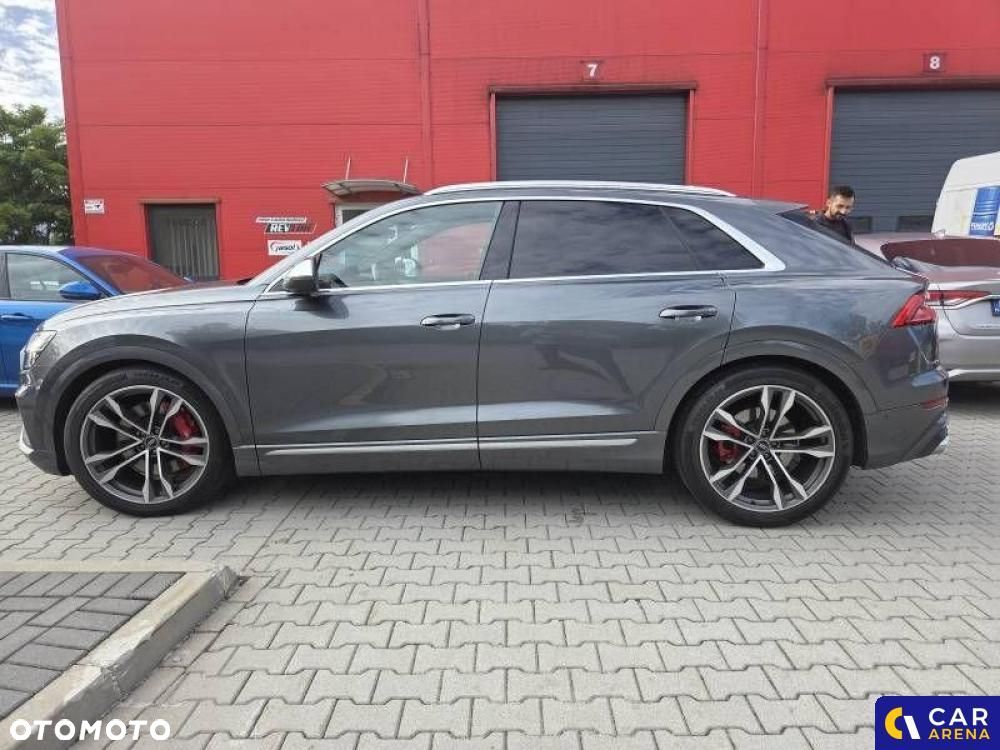 Audi SQ8 - 9