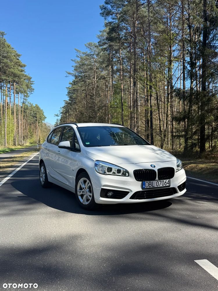 BMW Seria 2 218d - 1