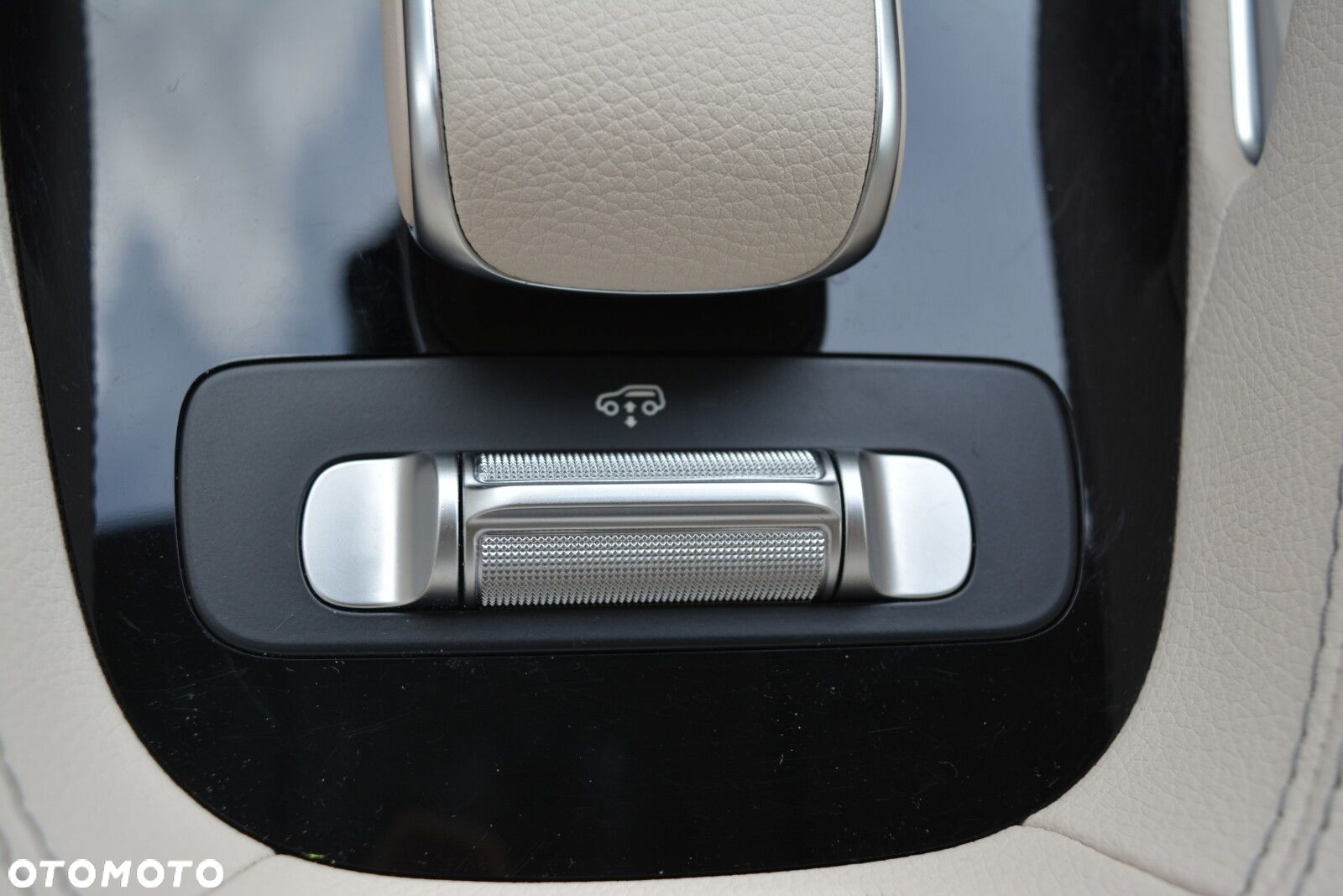 Mercedes-Benz GLE - 28