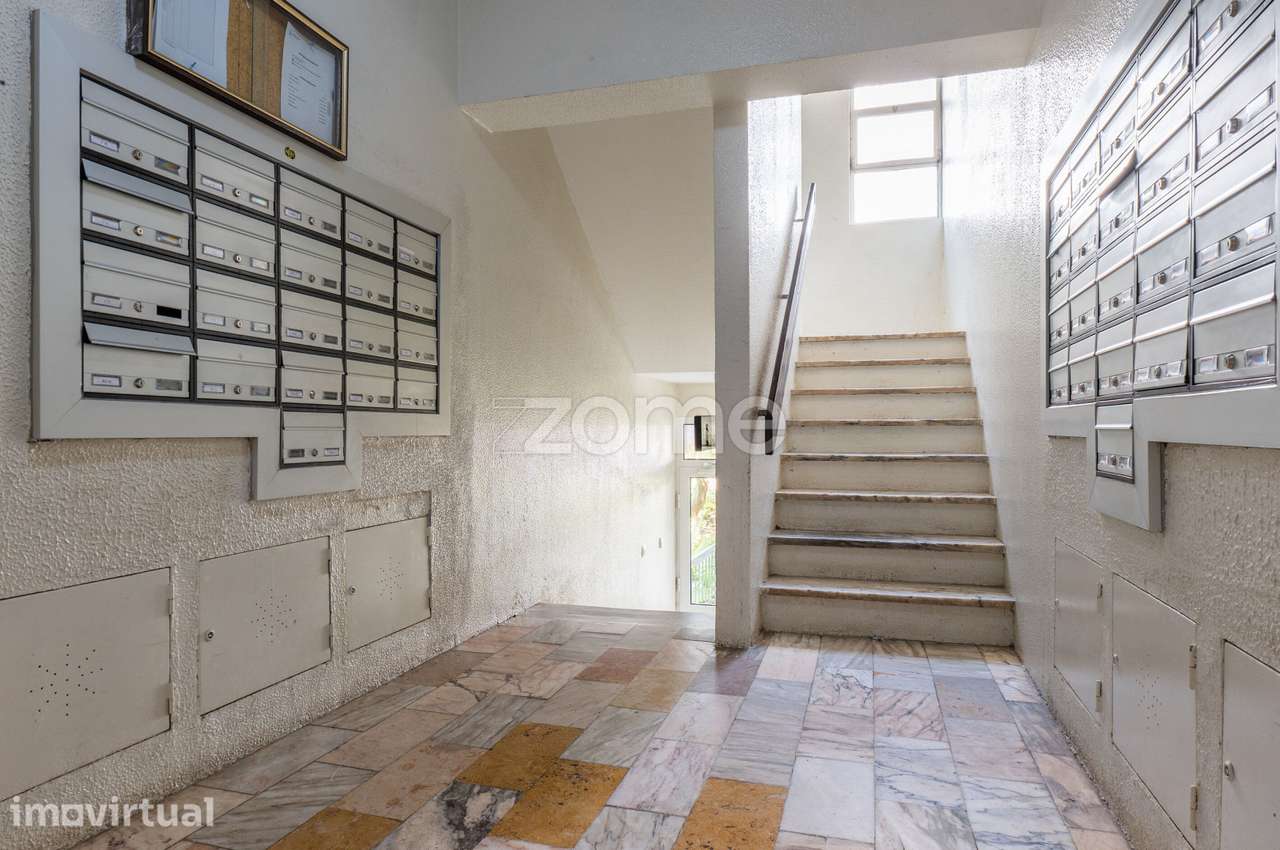 Apartamento T1 à venda, Monte Abraão. - Grande imagem: 5/28