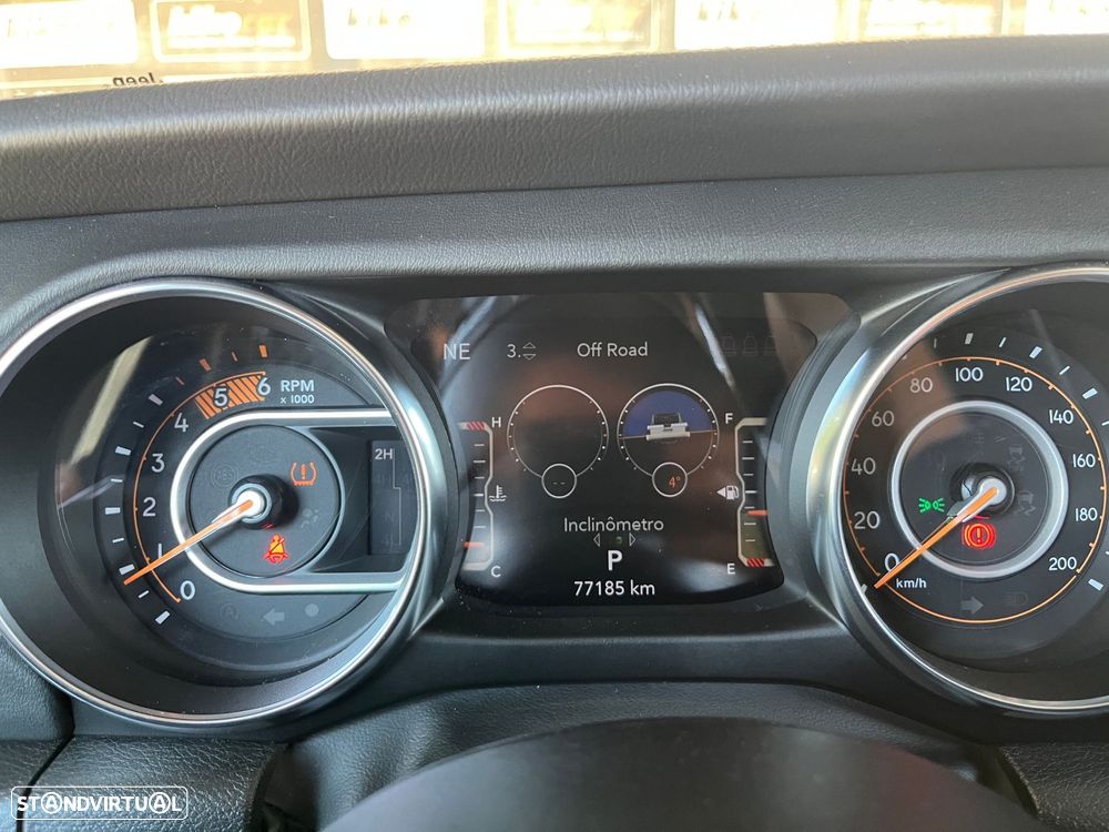 Jeep Gladiator 3.0 CRD Overland AT8 - 28