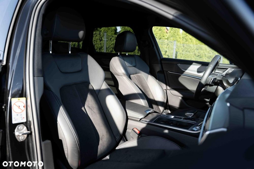 Audi A6 Avant 55 TFSI e Quattro Sport S tronic - 16