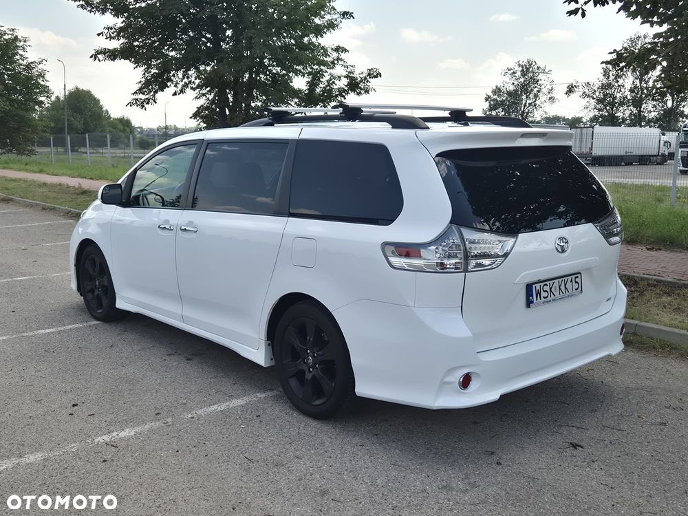 Toyota Sienna 3.5 V6 SE - 5