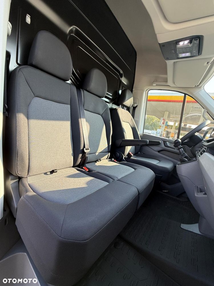 Volkswagen Crafter - 12