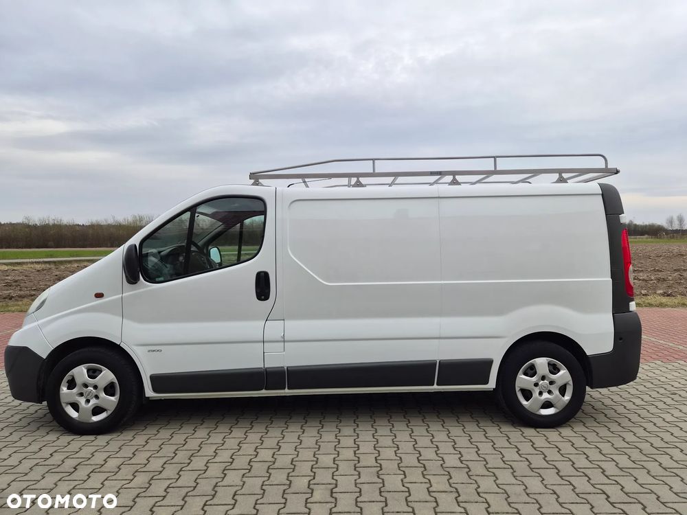 Opel Vivaro - 14