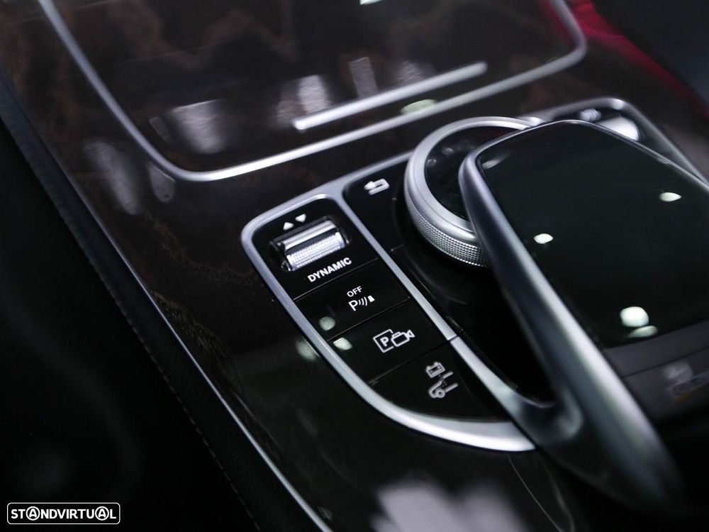 Mercedes-Benz E 300 de Exclusive Line - 23