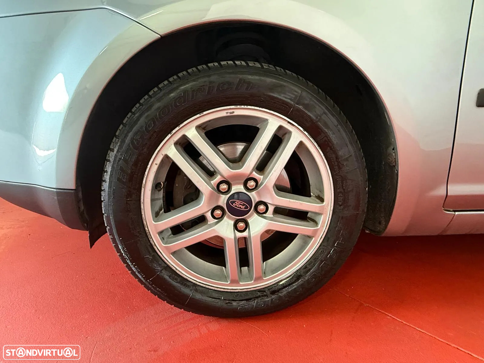 Ford Focus C-Max 1.6 TDCi Ambiente - 12