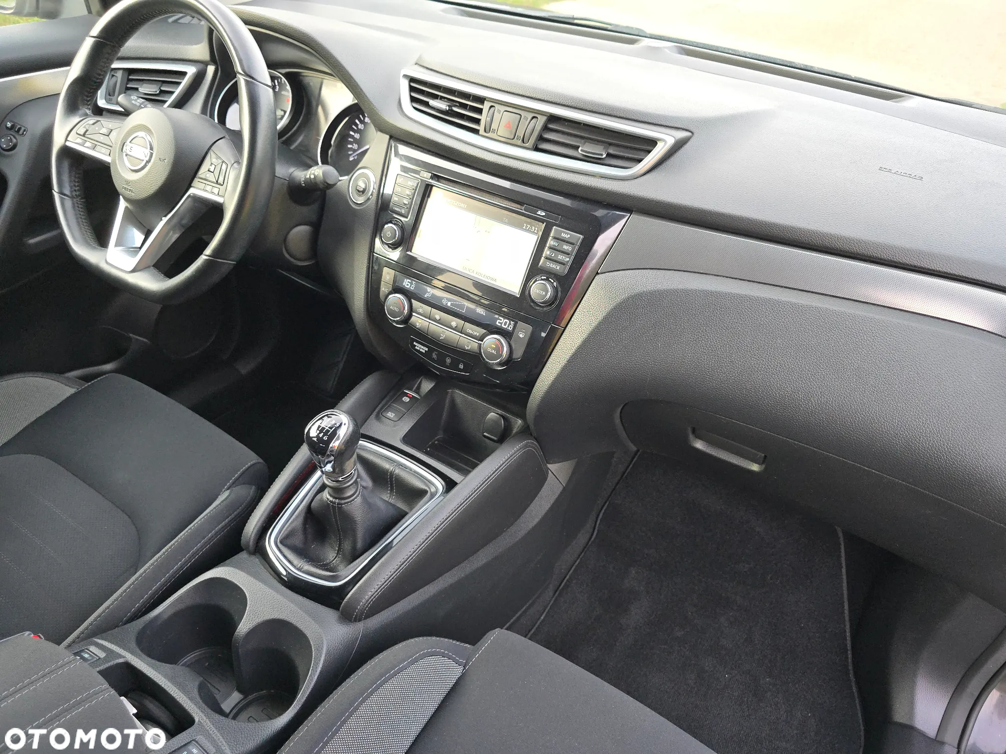 Nissan Qashqai 1.6 DIG-T Tekna - 18