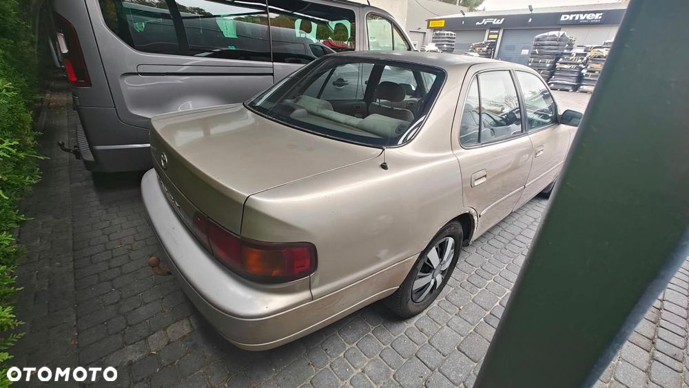 Toyota Camry 1995 photo 4
