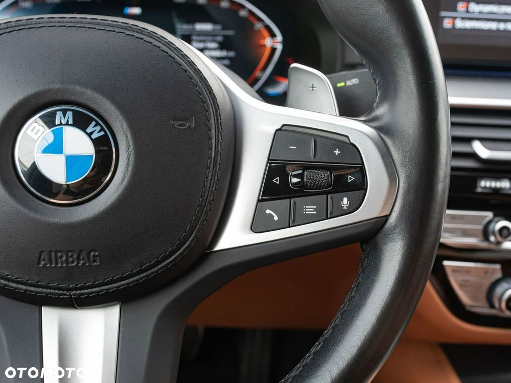 BMW Seria 5 540i xDrive mHEV M Sport sport - 15
