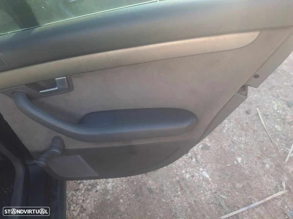 Audi A4 Avant 1.9 TDI - 12