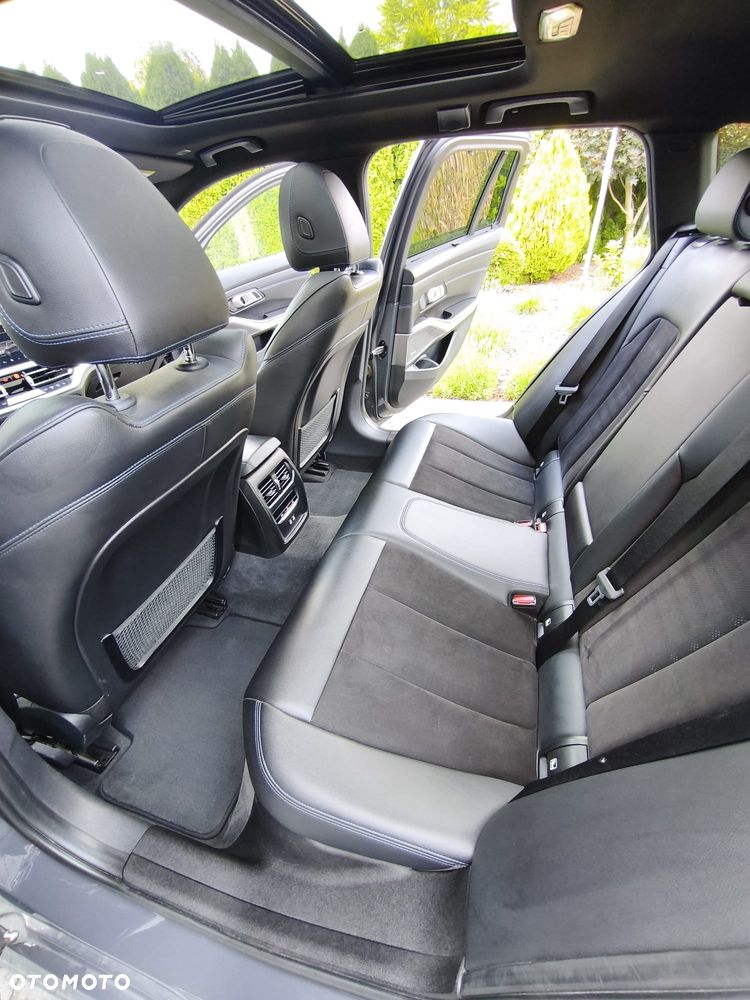 BMW Seria 3 - 24