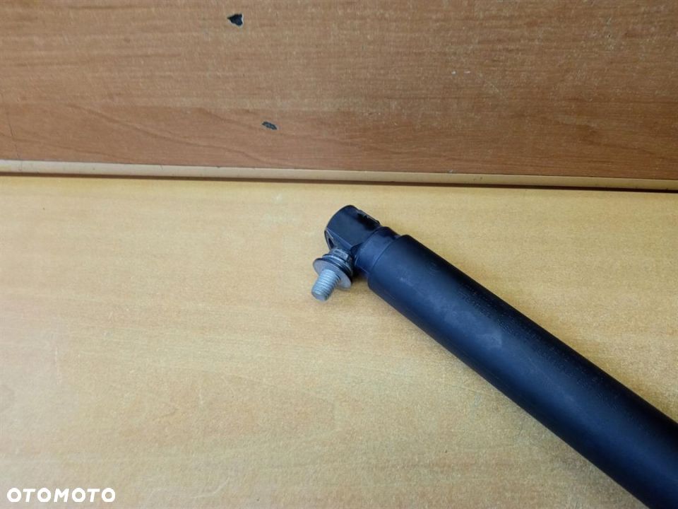 TELESKOP KLAPY TYŁ PRAWY ELEKTRYCZNY BMW X5 E70 - 2