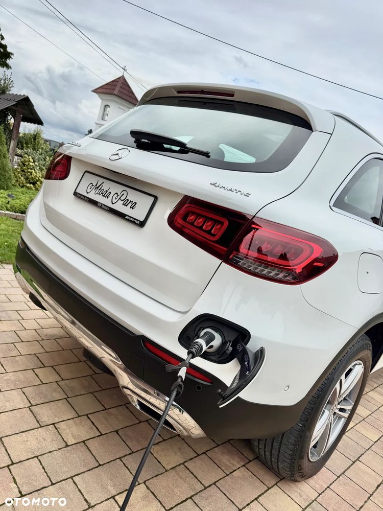 Mercedes-Benz GLC - 40