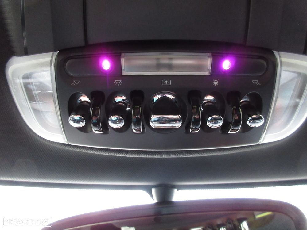 MINI 3 Portas Cooper D Aut. - 43