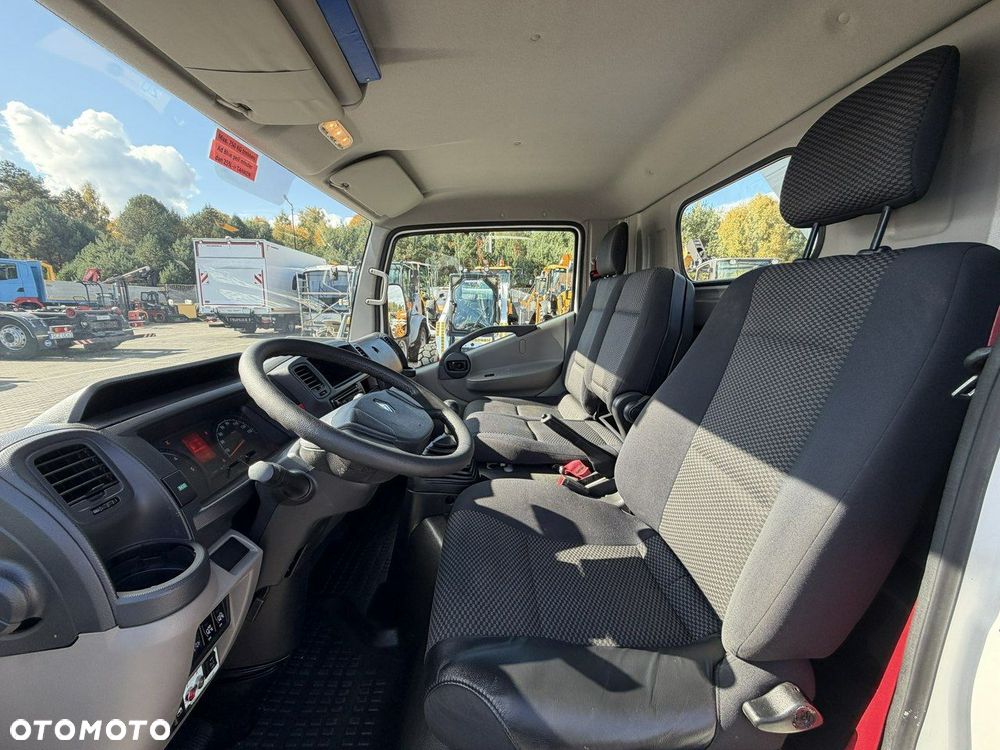 Renault Maxity - 25