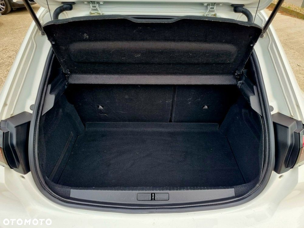 Peugeot 208 1.2 PureTech Allure S&S - 13
