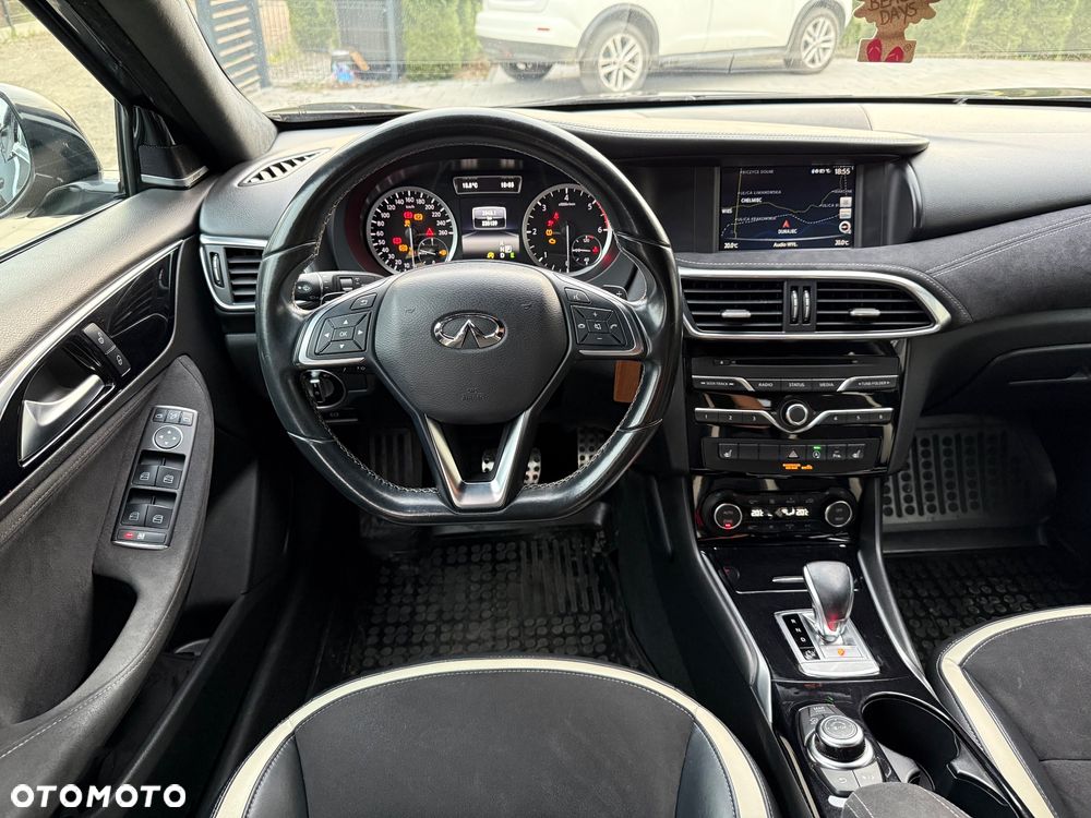 Infiniti Q30 2.2d Sport AWD 7DCT - 20