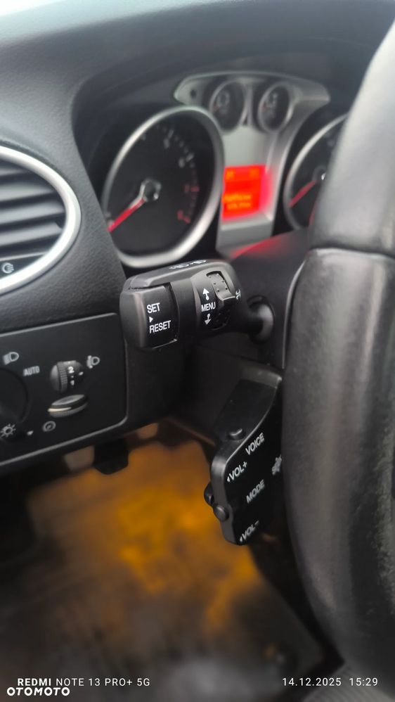 Ford Focus 1.8 Titanium - 31