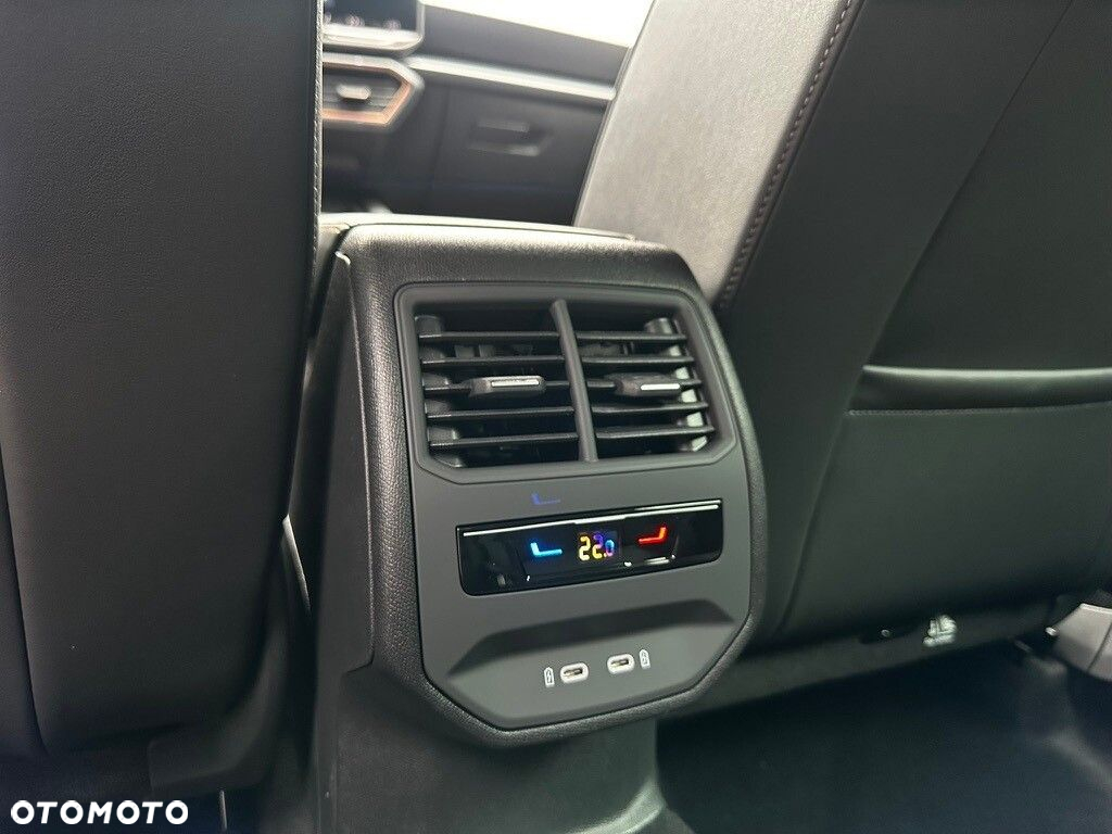 Cupra Leon 1.5 eTSI mHEV DSG - 29