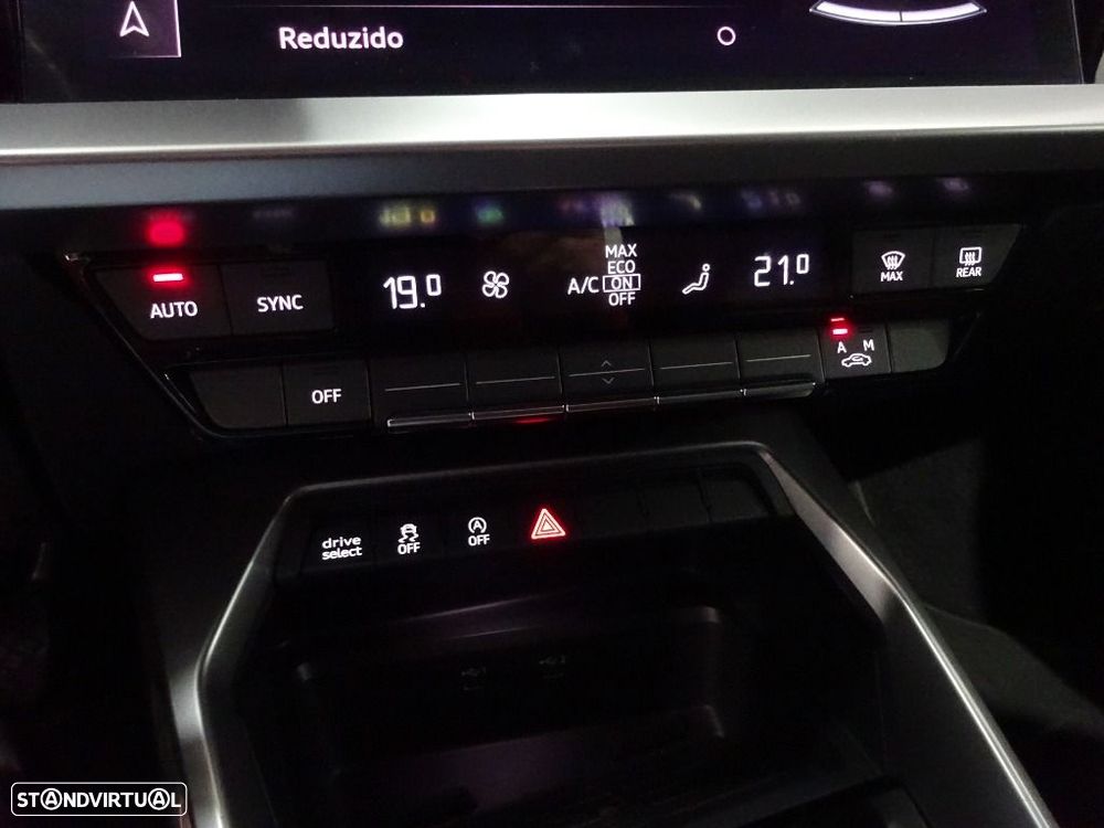 Audi A3 Limousine 30 TFSI S line S tronic - 29