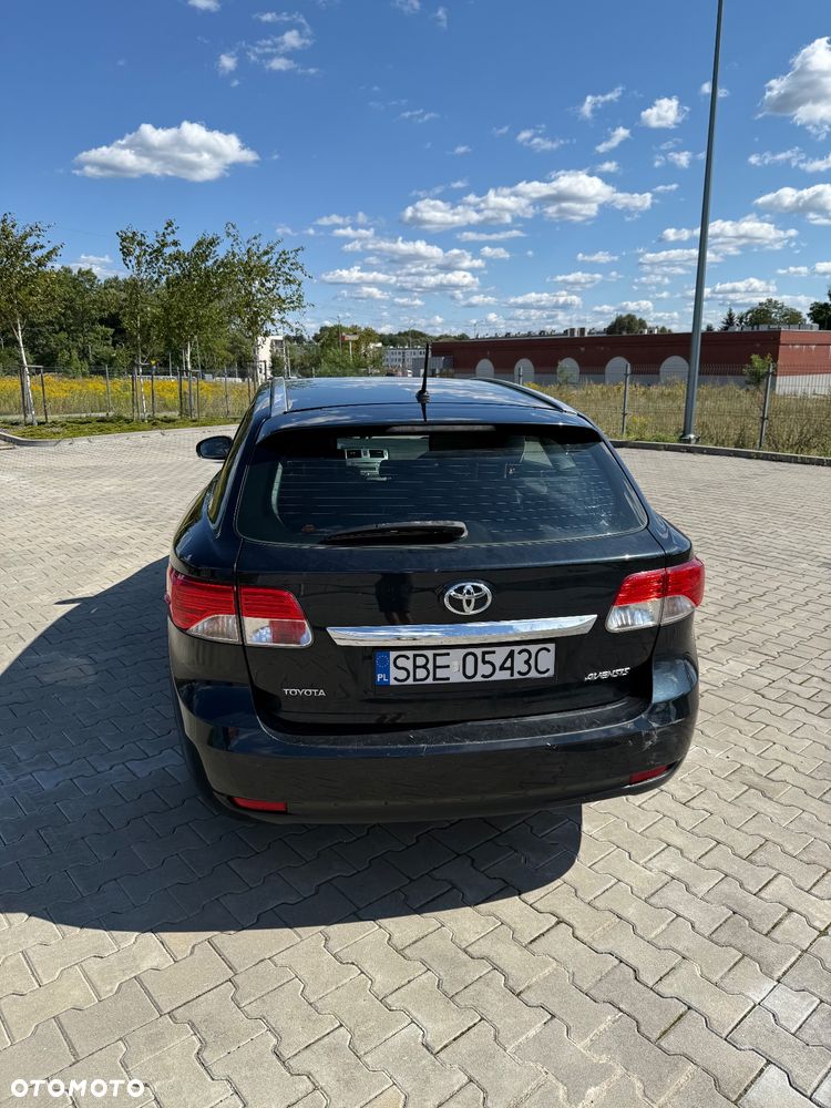 Toyota Avensis 2.0 D-4D Luna - 7